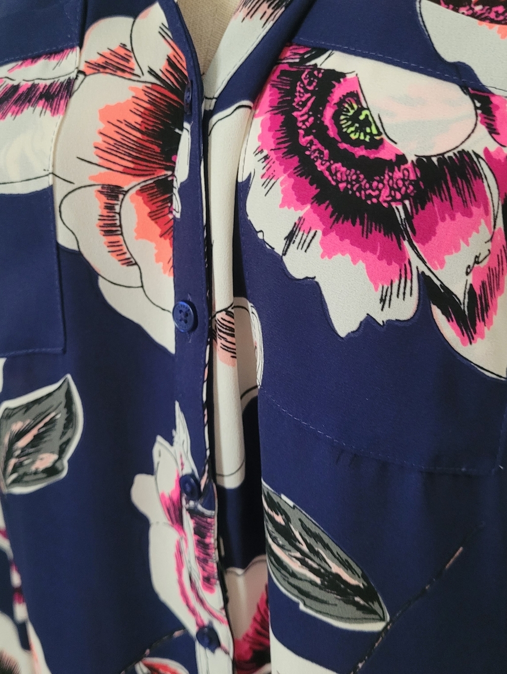 Express The Portofino Shirt Button Up Navy Floral Print XS - Picture 4 of 10